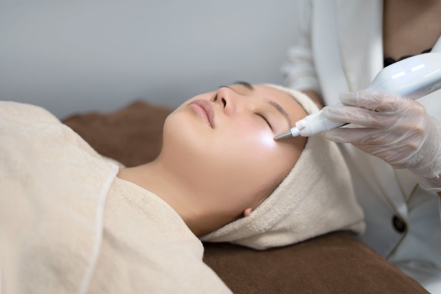 プラズマシミケアコース30分の施術イメージ｜フェイシャルエステ 岡谷市